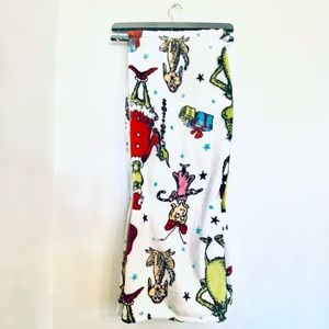 The grinch christmas throw blanket with Cindy Lou who and max